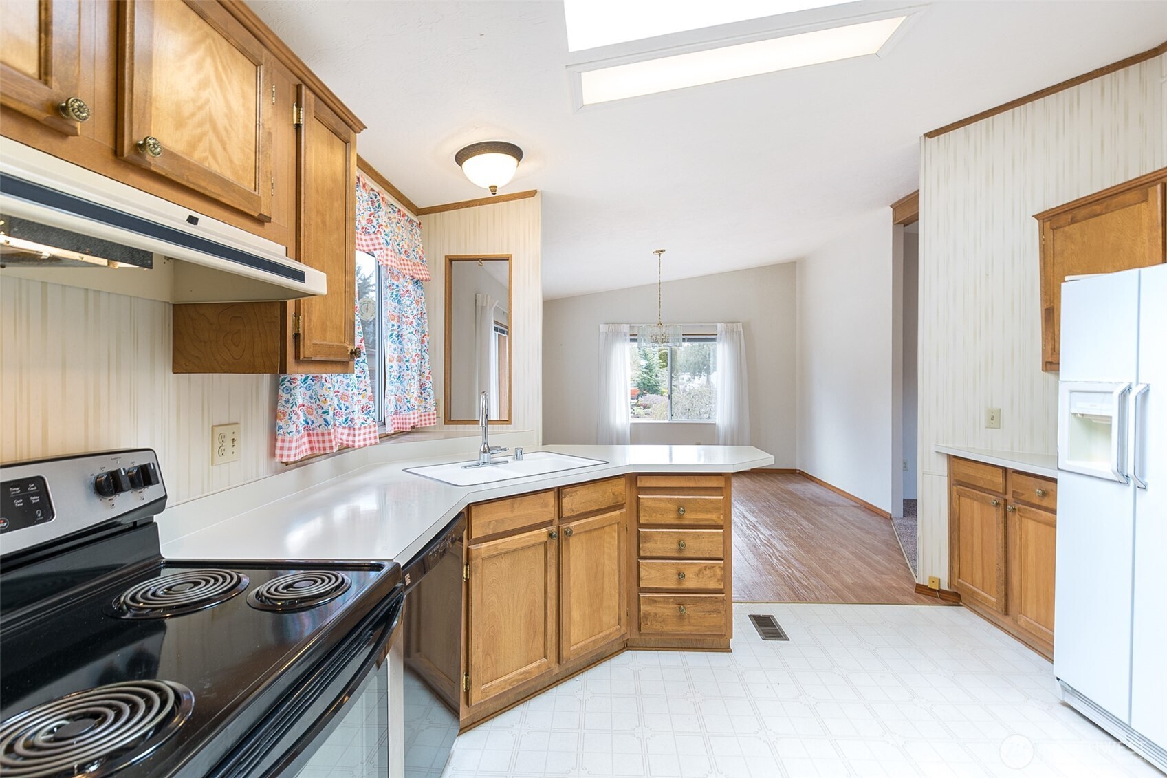 200 Fircrest Drive , Sequim, WA 98382