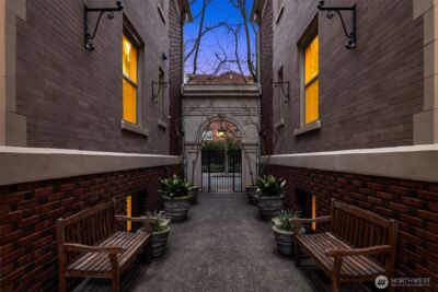 129 Warren Avenue N #G, Seattle, WA 98109 - Photo 16