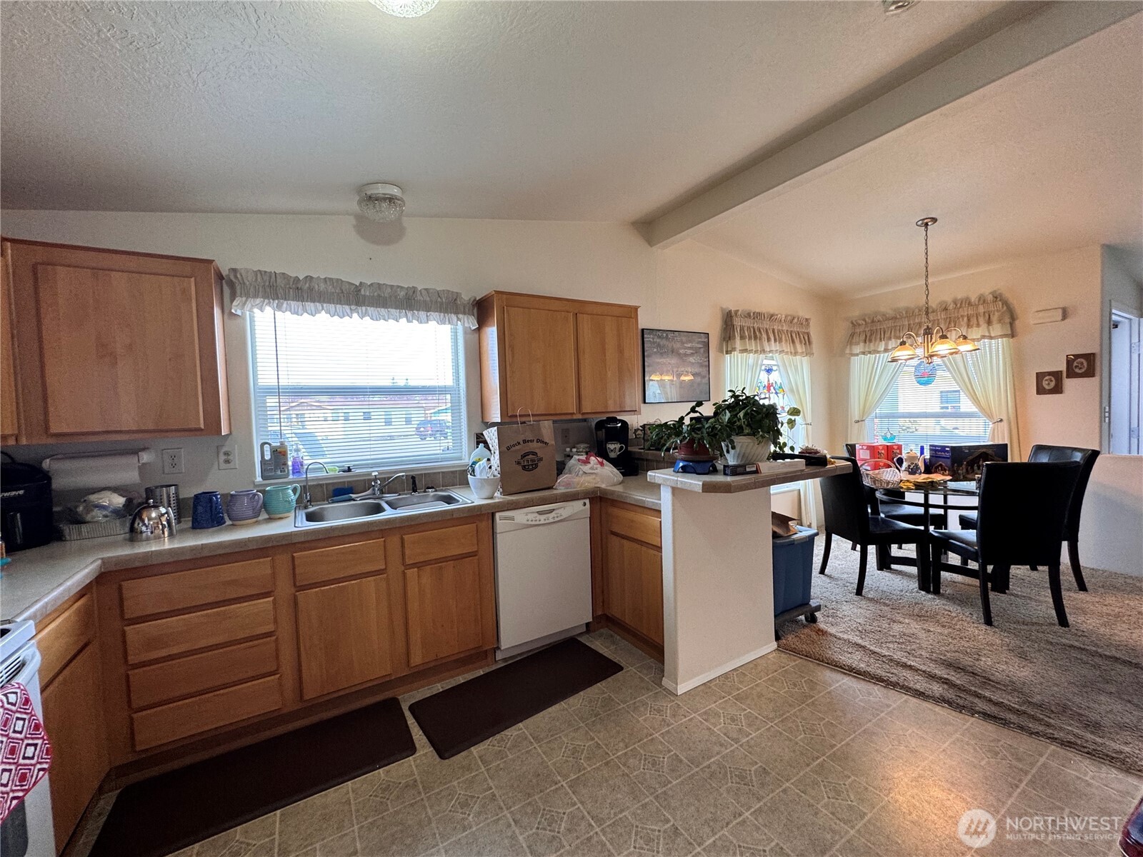 528 N 7th Avenue , Sequim, WA 98382