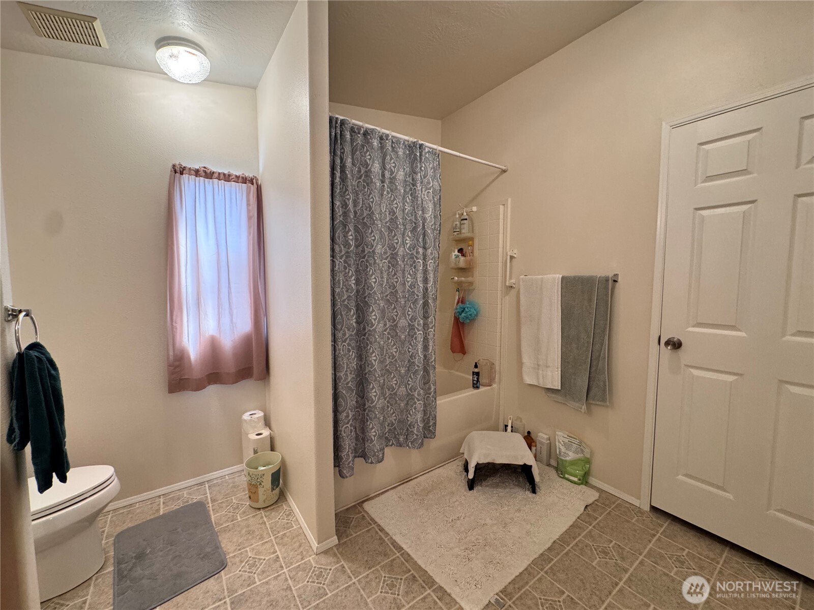 528 N 7th Avenue , Sequim, WA 98382