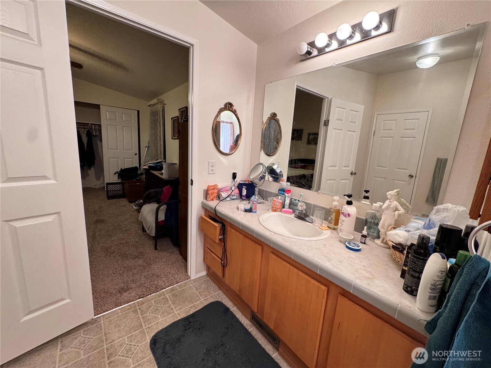 528 N 7th Avenue , Sequim, WA 98382