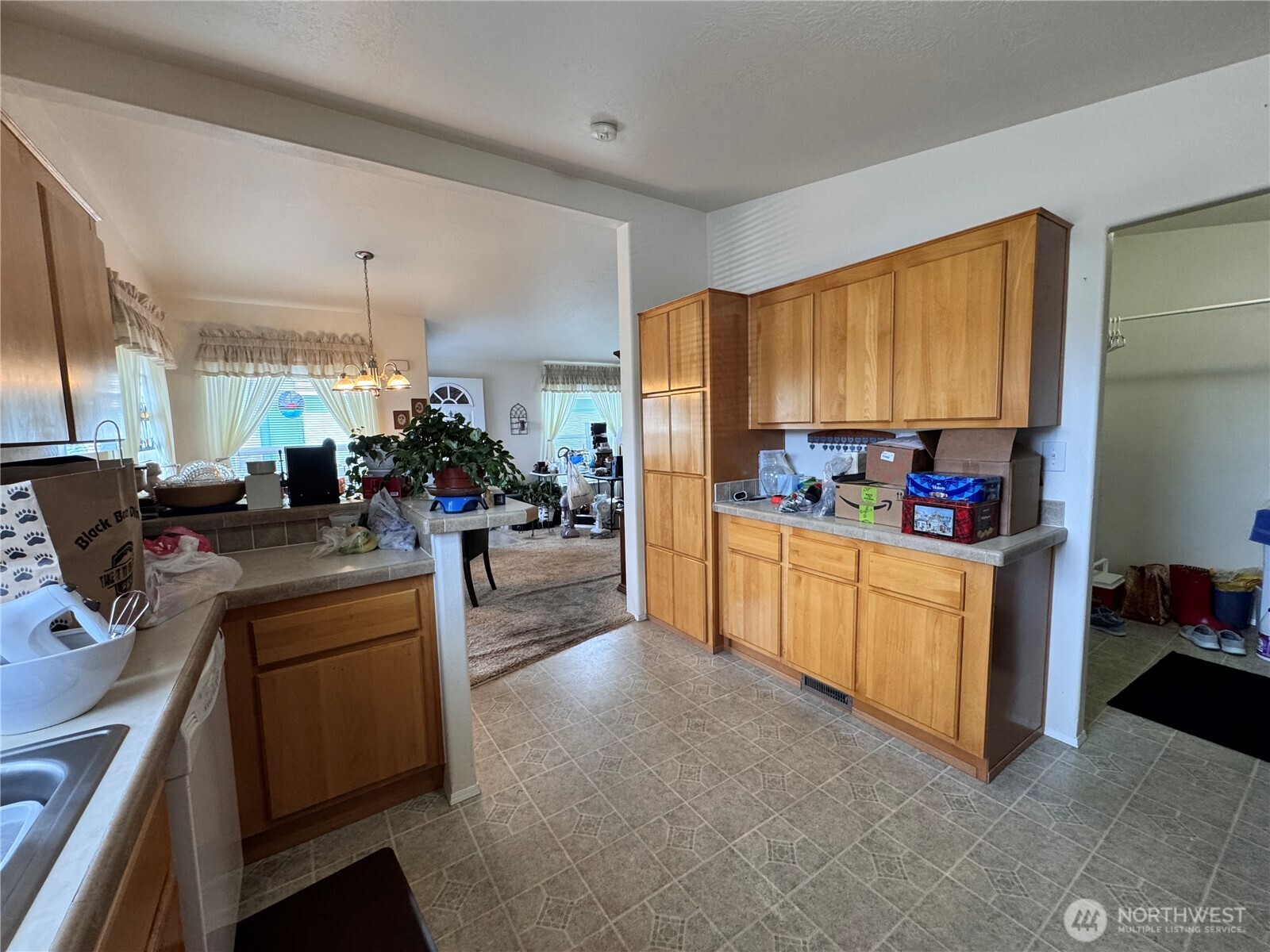 528 N 7th Avenue , Sequim, WA 98382