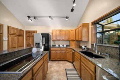 606 Ski View Drive , East Wenatchee, WA 98802 - Photo 14