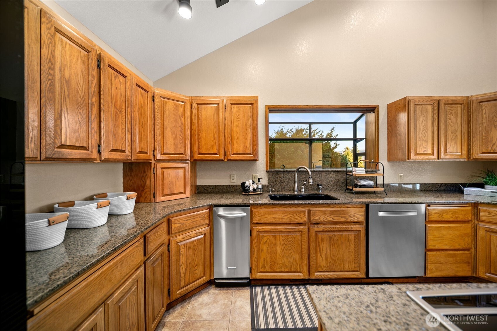 606 Ski View Drive , East Wenatchee, WA 98802