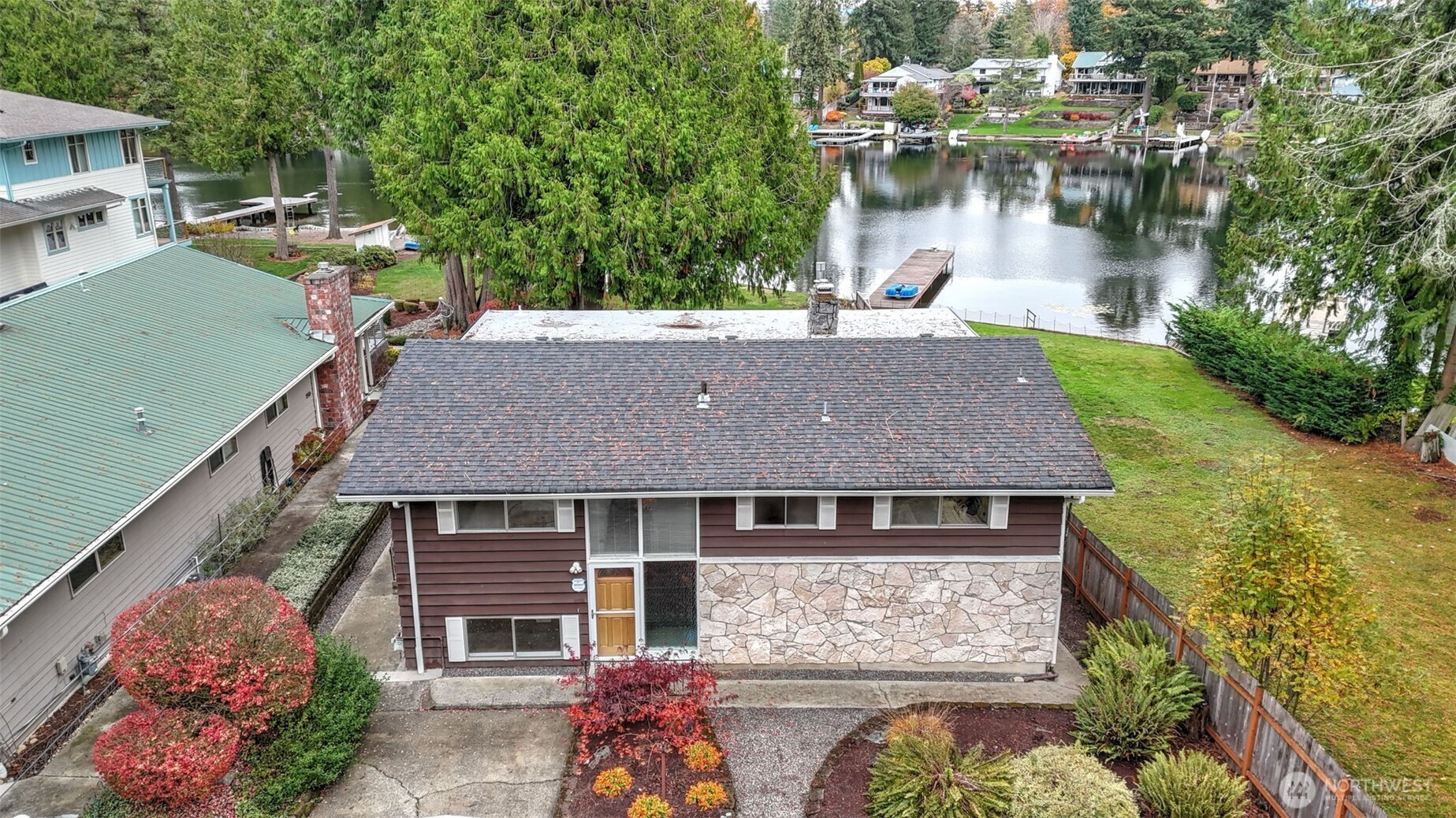 31430 W Lake Morton Drive SE, Kent, WA 98042