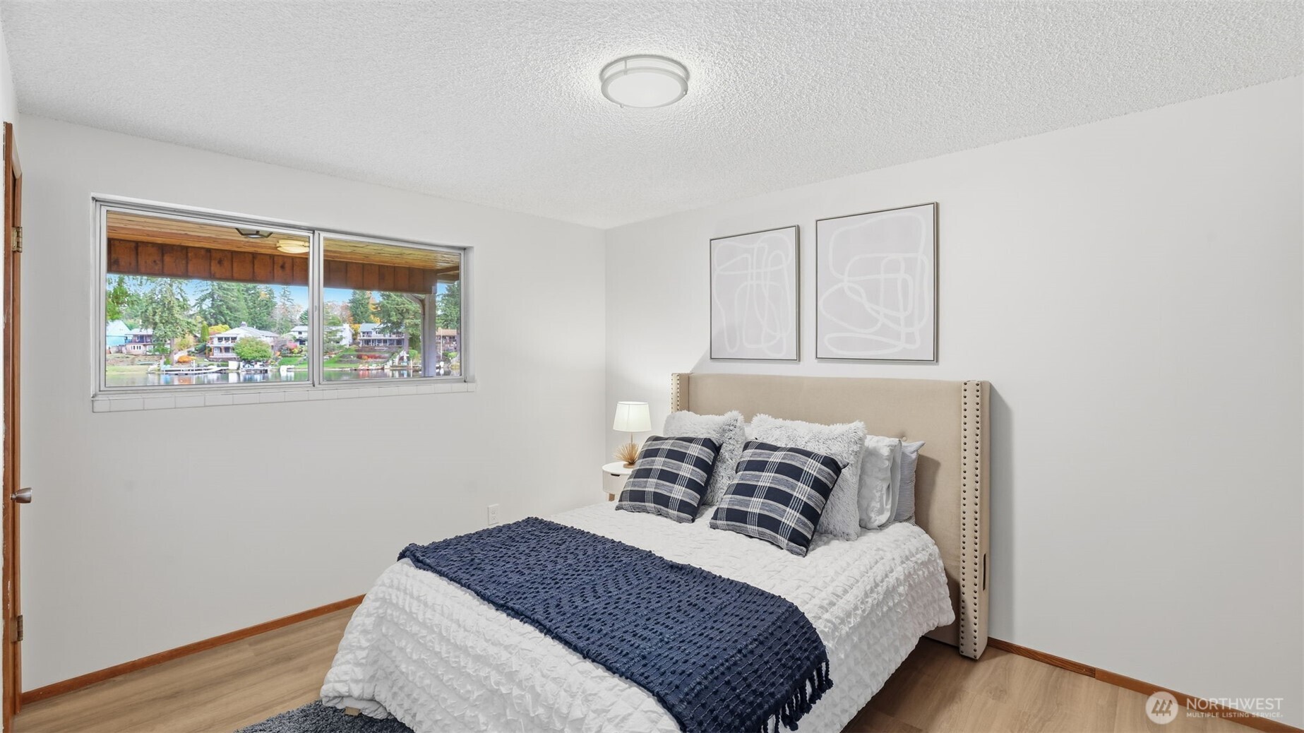 31430 W Lake Morton Drive SE, Kent, WA 98042