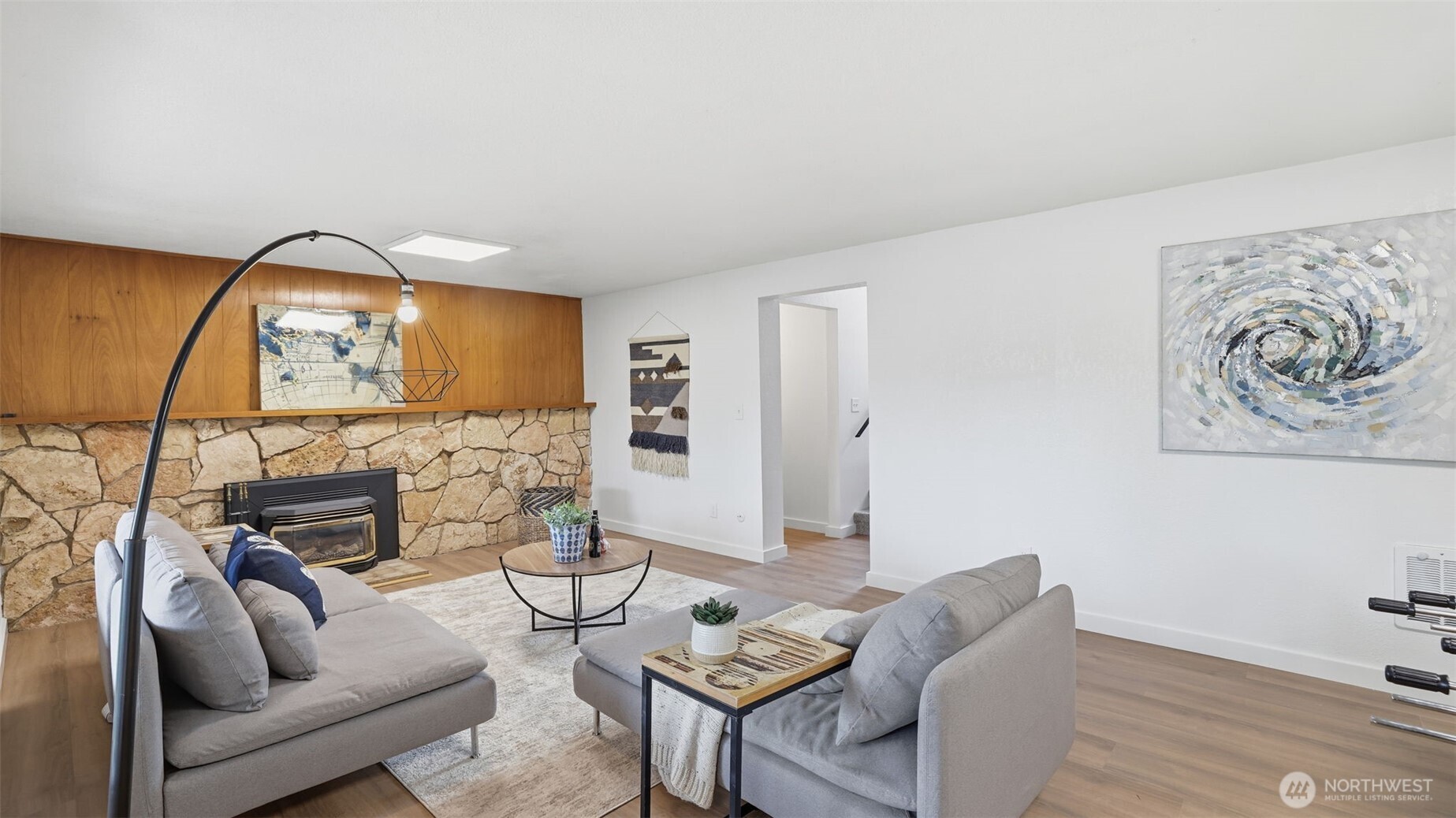 31430 W Lake Morton Drive SE, Kent, WA 98042