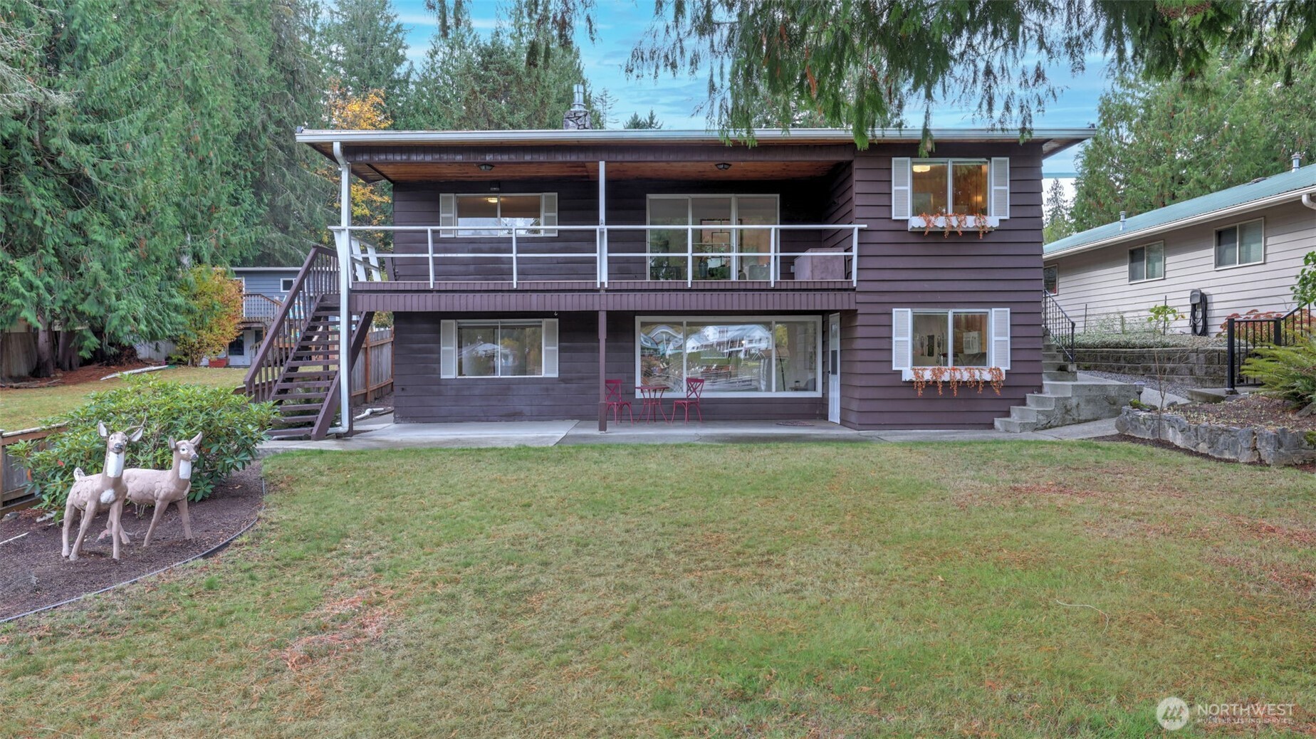 31430 W Lake Morton Drive SE, Kent, WA 98042