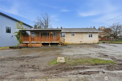 11630 Center Road , Everett, WA 98204 - Photo 2