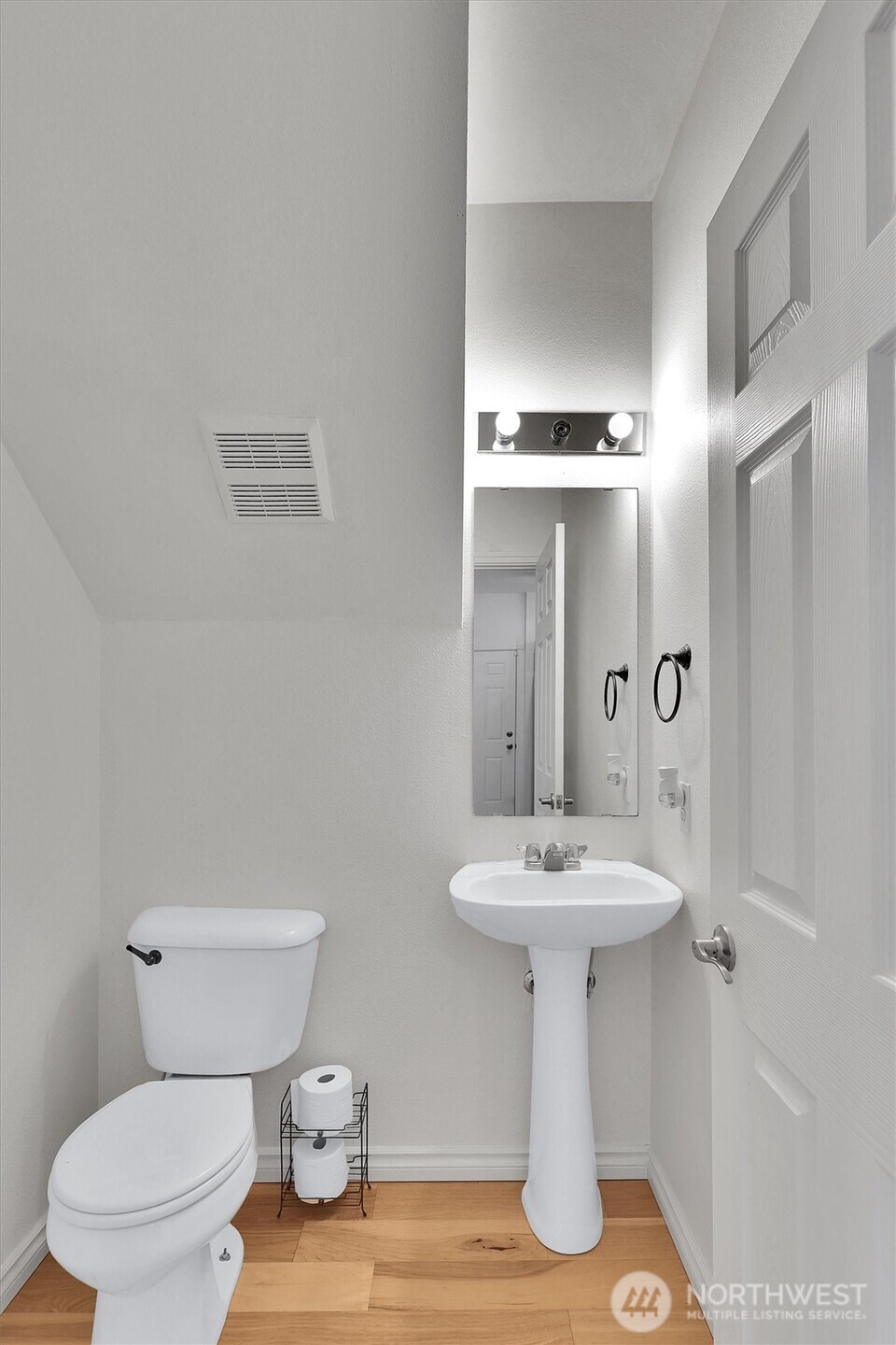 6733 Steamer Drive SE, Lacey, WA 98513