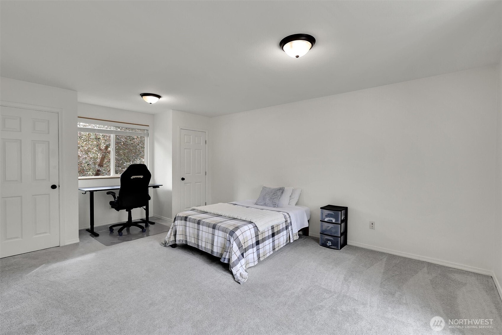 6733 Steamer Drive SE, Lacey, WA 98513