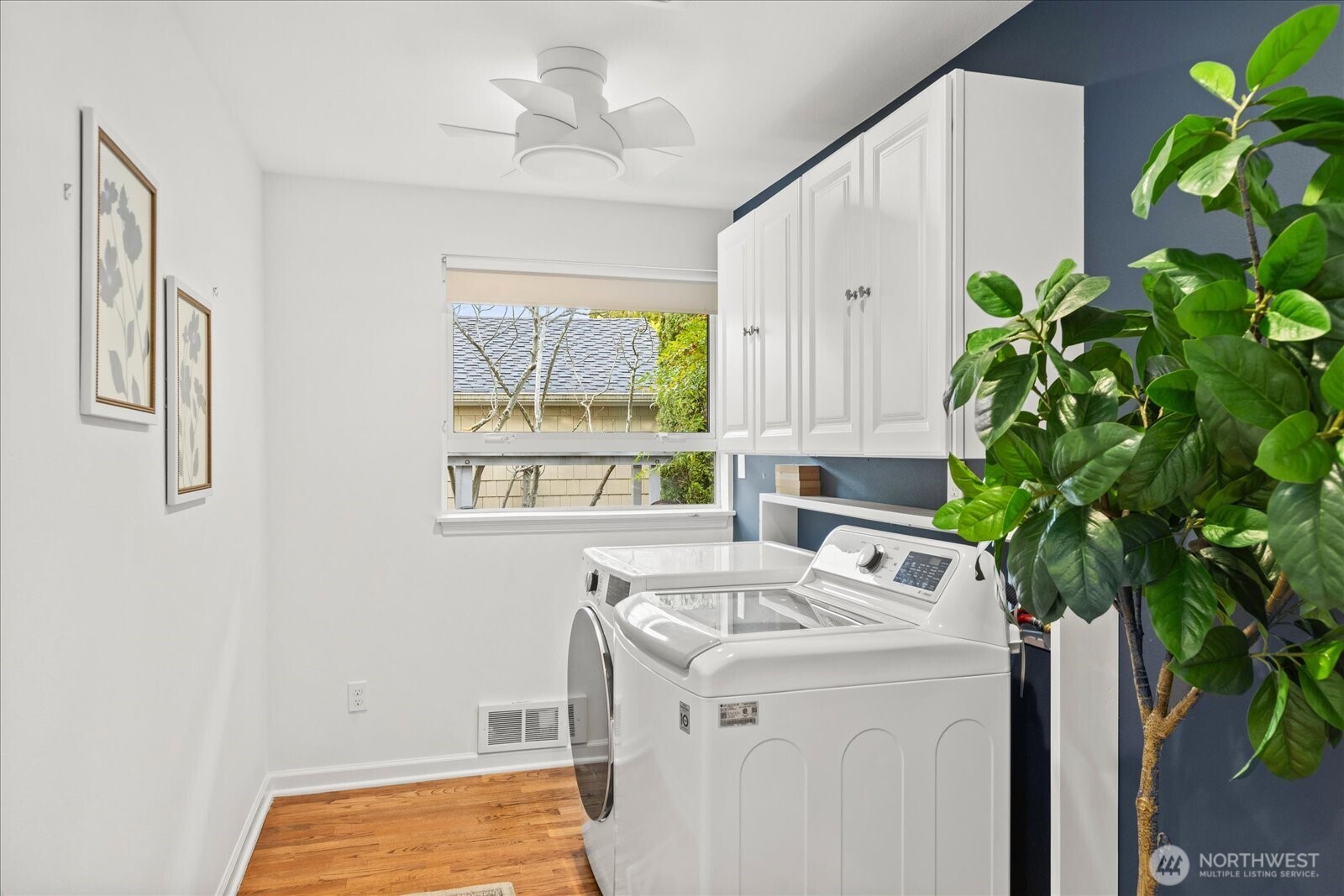 1400 Magnolia Boulevard W, Seattle, WA 98199