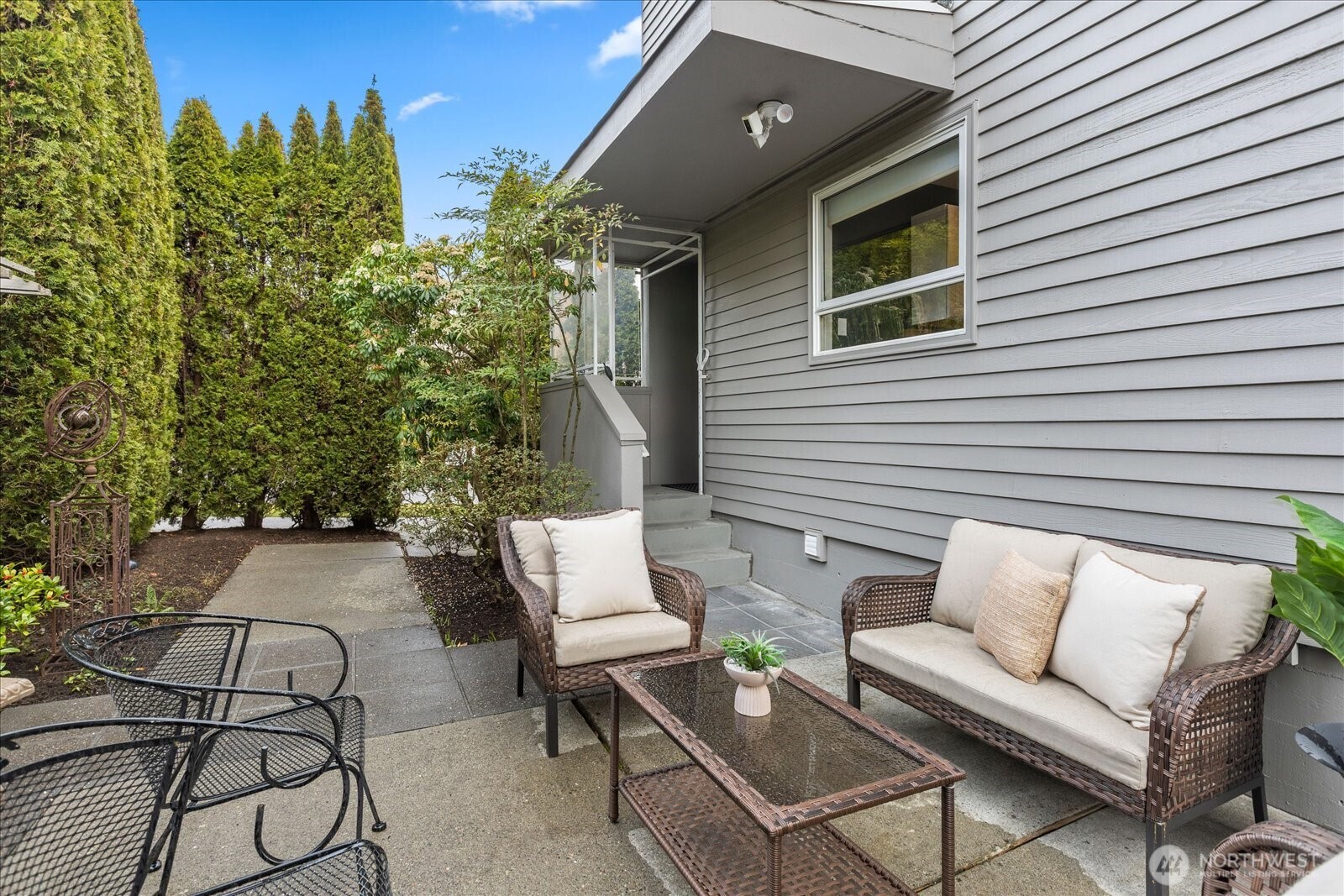 1400 Magnolia Boulevard W, Seattle, WA 98199