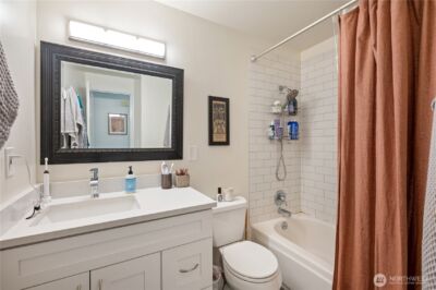 200 210 Rainier Boulevard N, Issaquah, WA 98027 - Photo 11