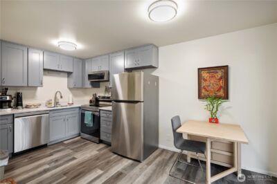 200 210 Rainier Boulevard N, Issaquah, WA 98027 - Photo 9