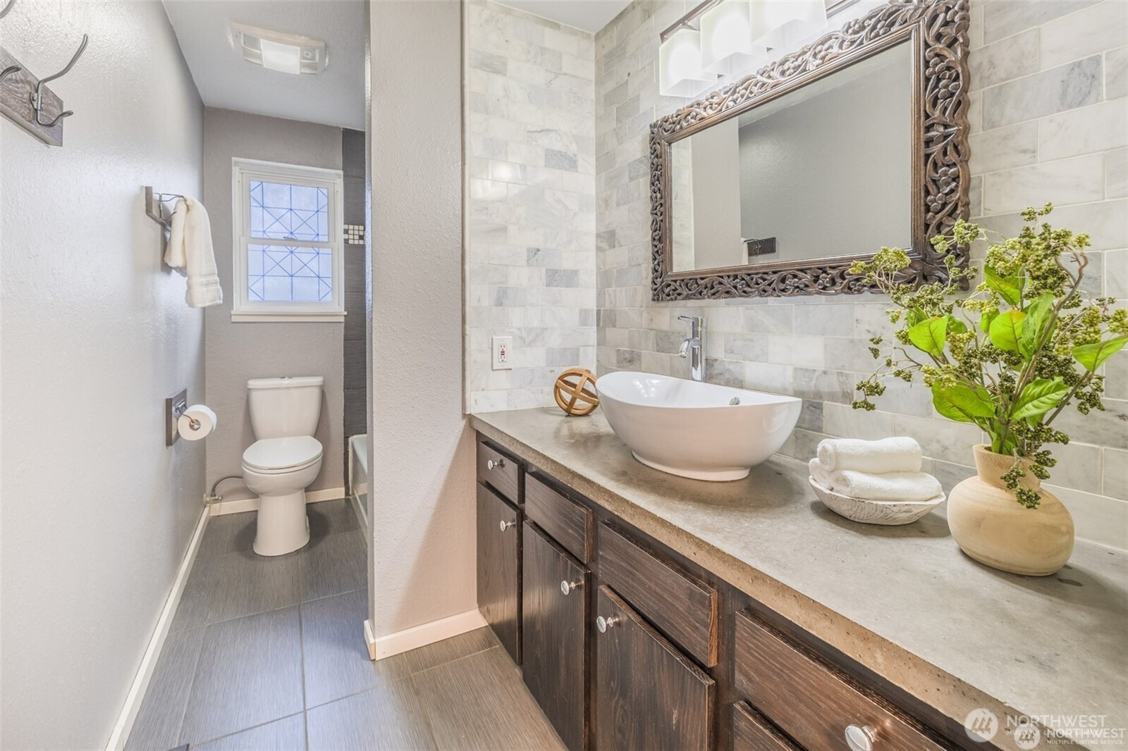 12418 SE 251st Place , Kent, WA 98030