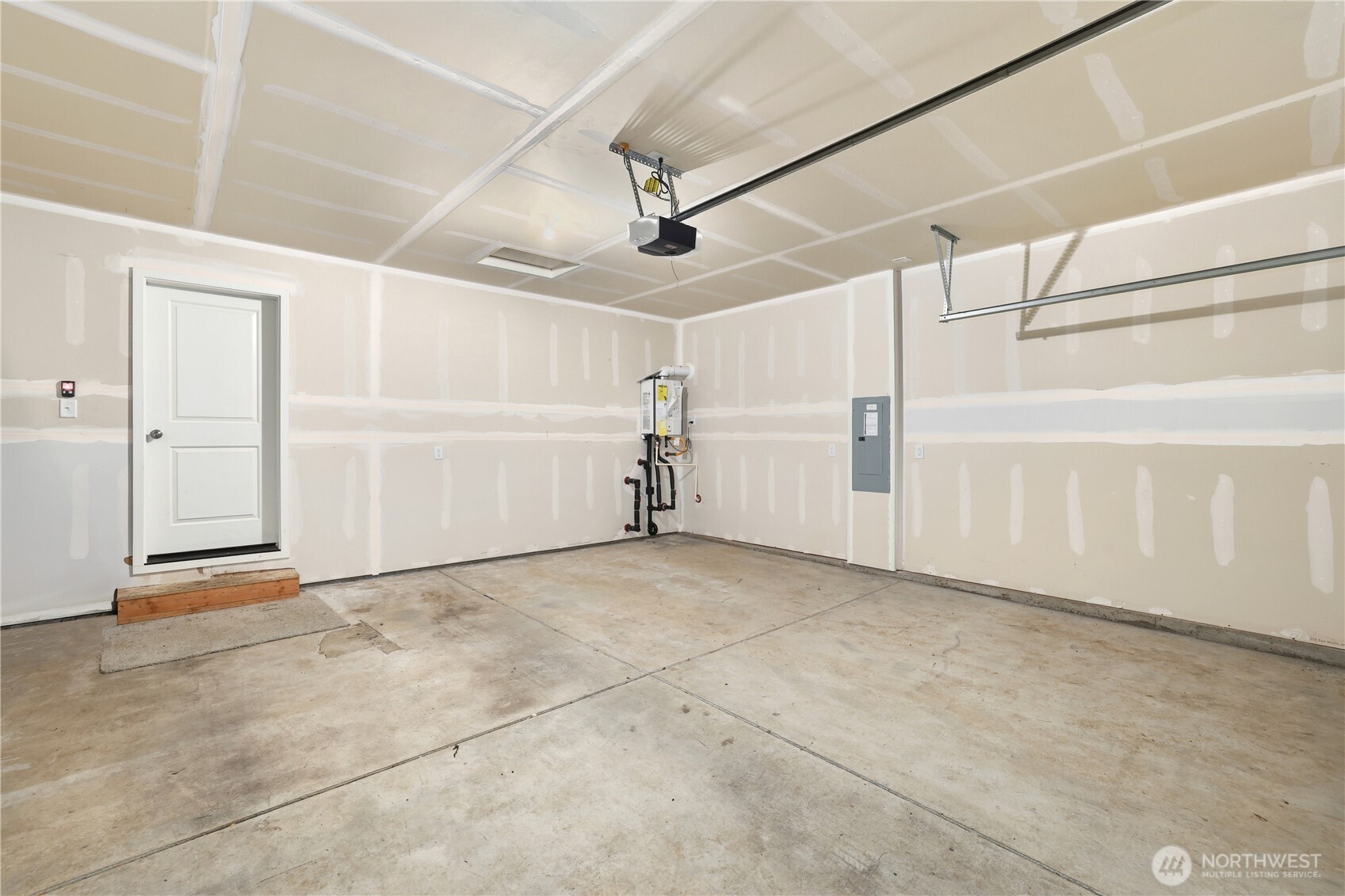 9118 Lady Slipper Street SE, Tumwater, WA 98501