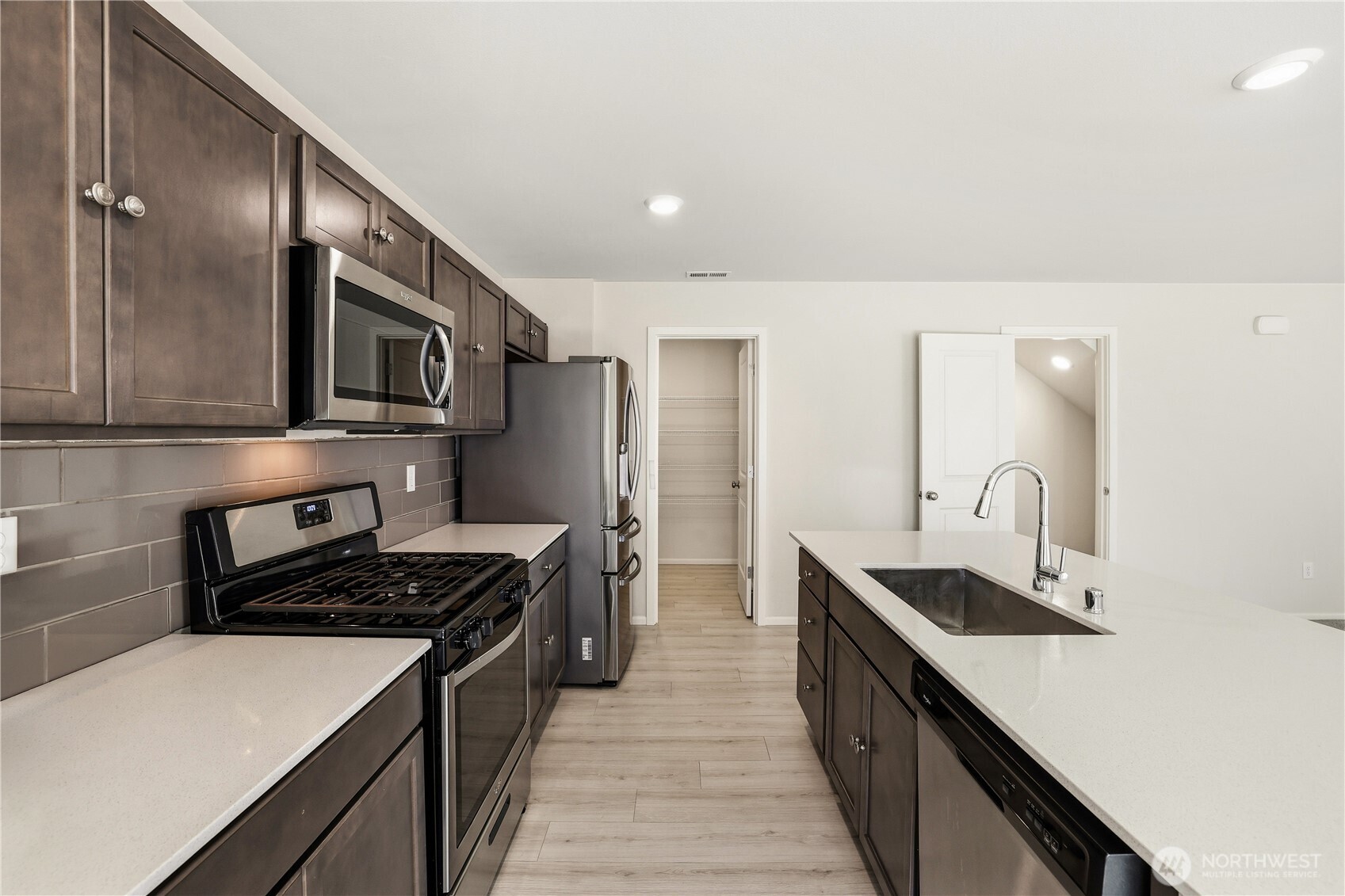 9118 Lady Slipper Street SE, Tumwater, WA 98501