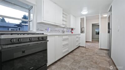 322 S Diamond Street , Centralia, WA 98531 - Photo 12