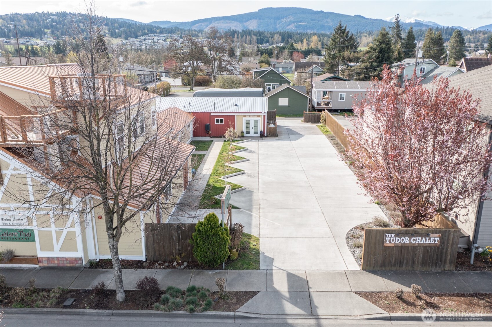 111 W Bell Street , Sequim, WA 98382