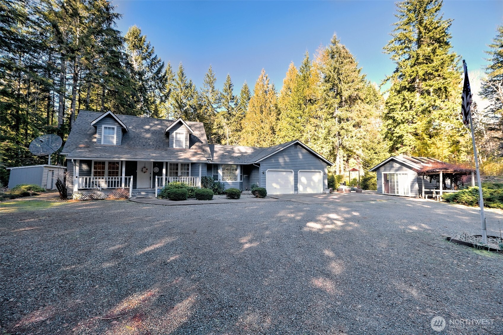 50 N Standstill Drive S, Hoodsport, WA 98548