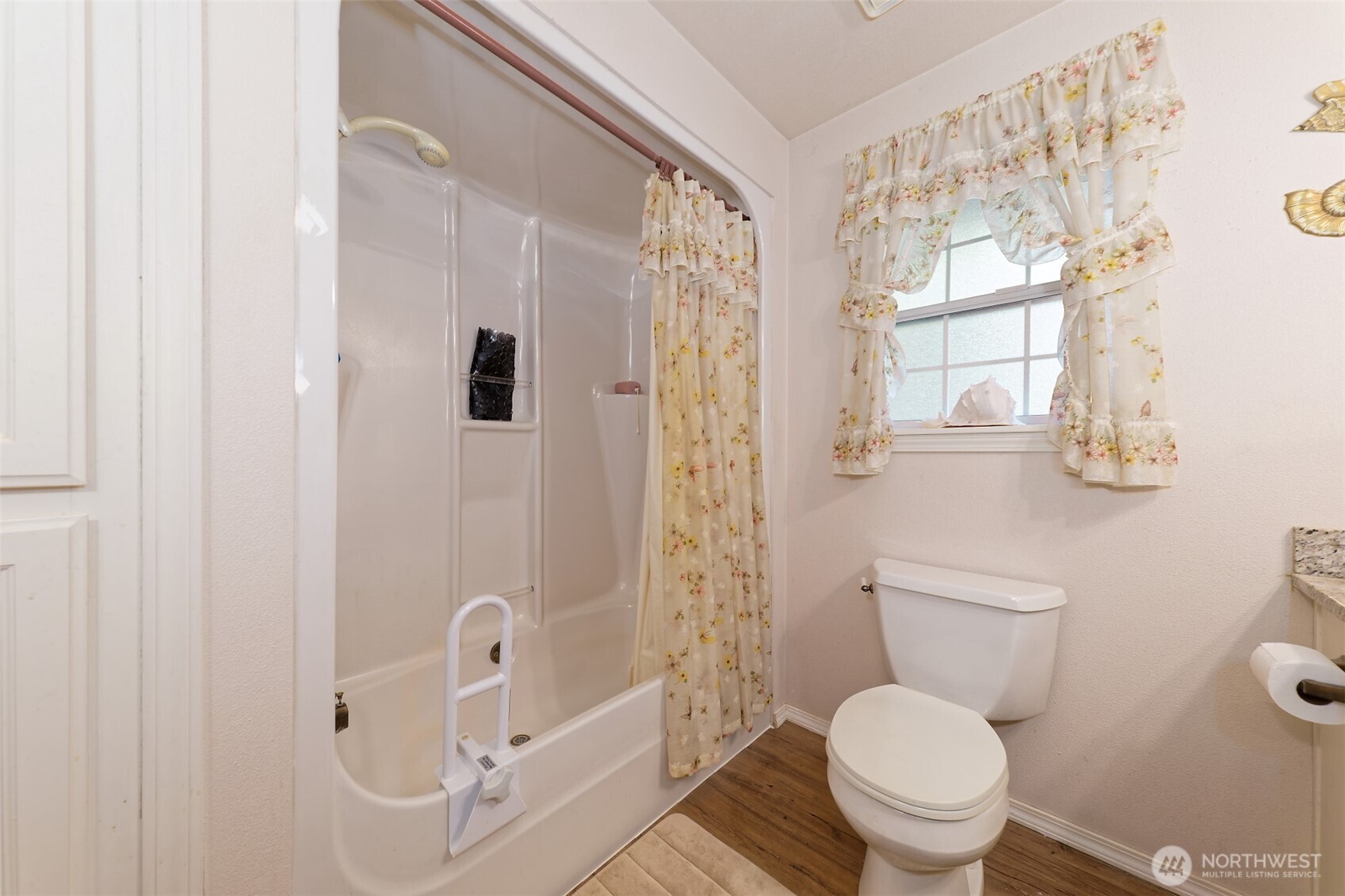 50 N Standstill Drive S, Hoodsport, WA 98548