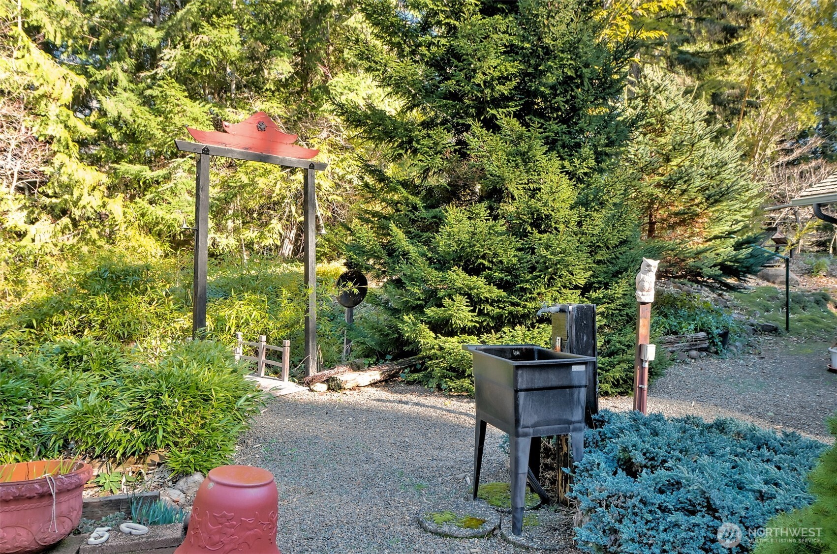 50 N Standstill Drive S, Hoodsport, WA 98548