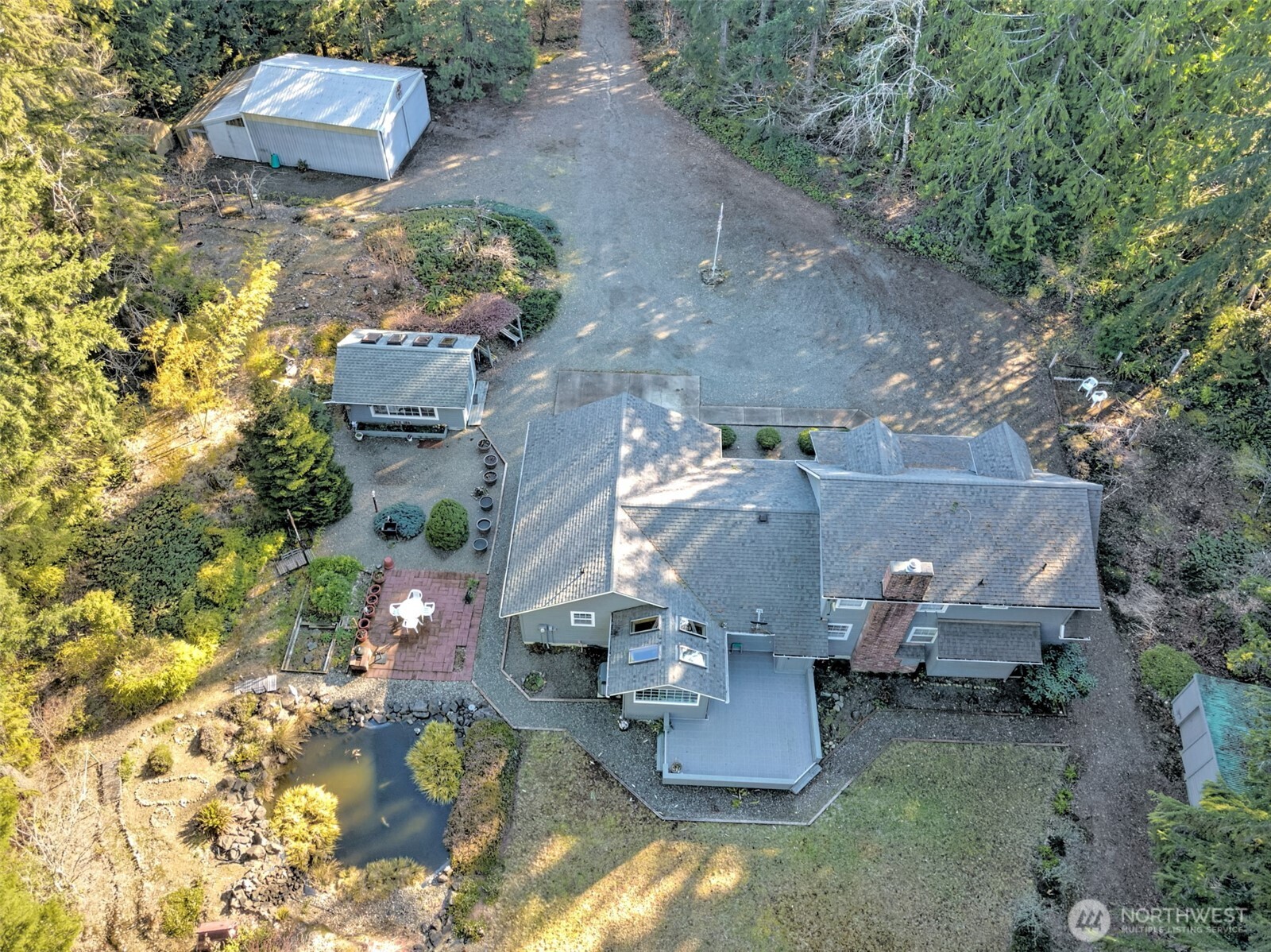 50 N Standstill Drive S, Hoodsport, WA 98548