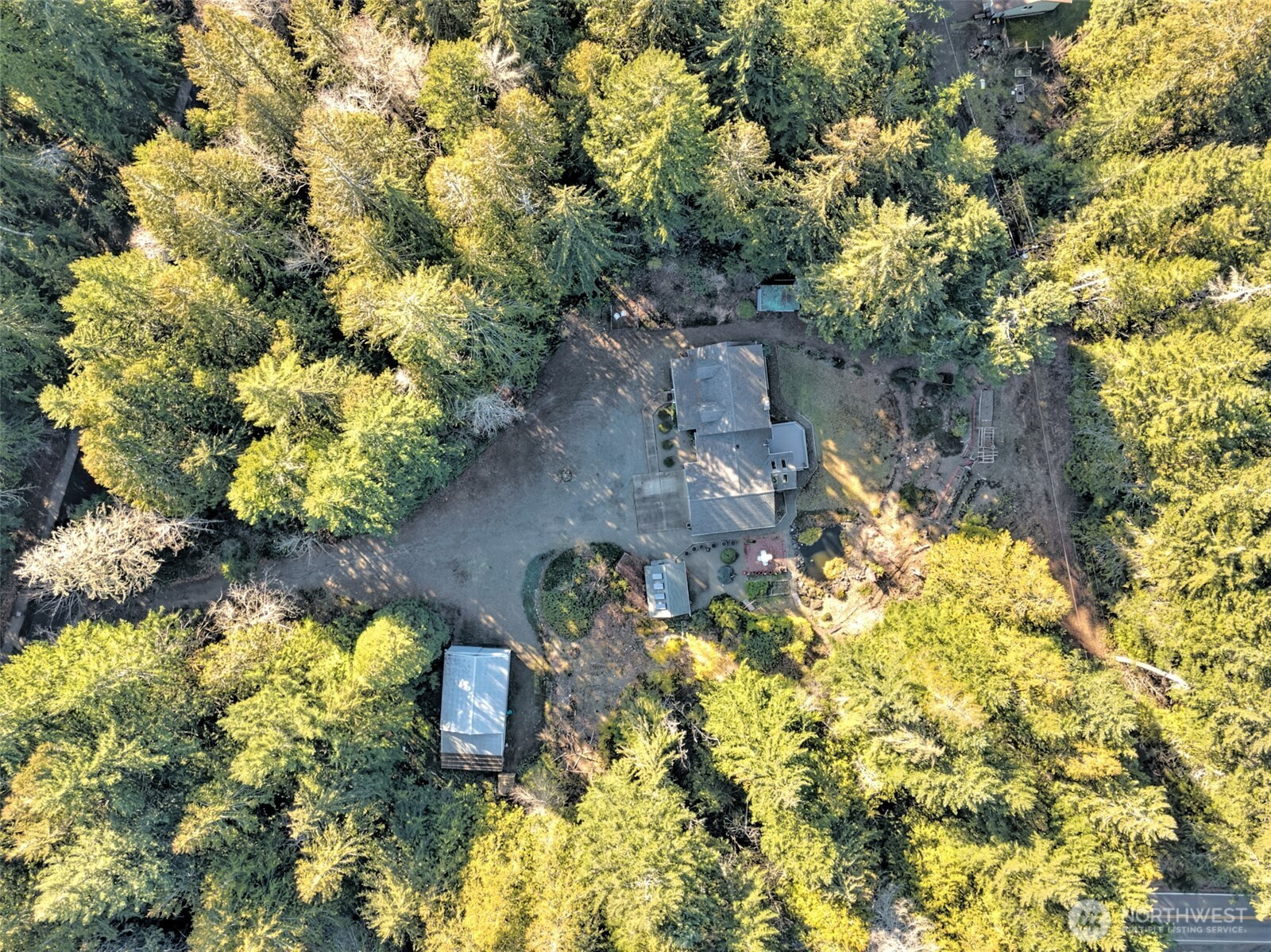 50 N Standstill Drive S, Hoodsport, WA 98548