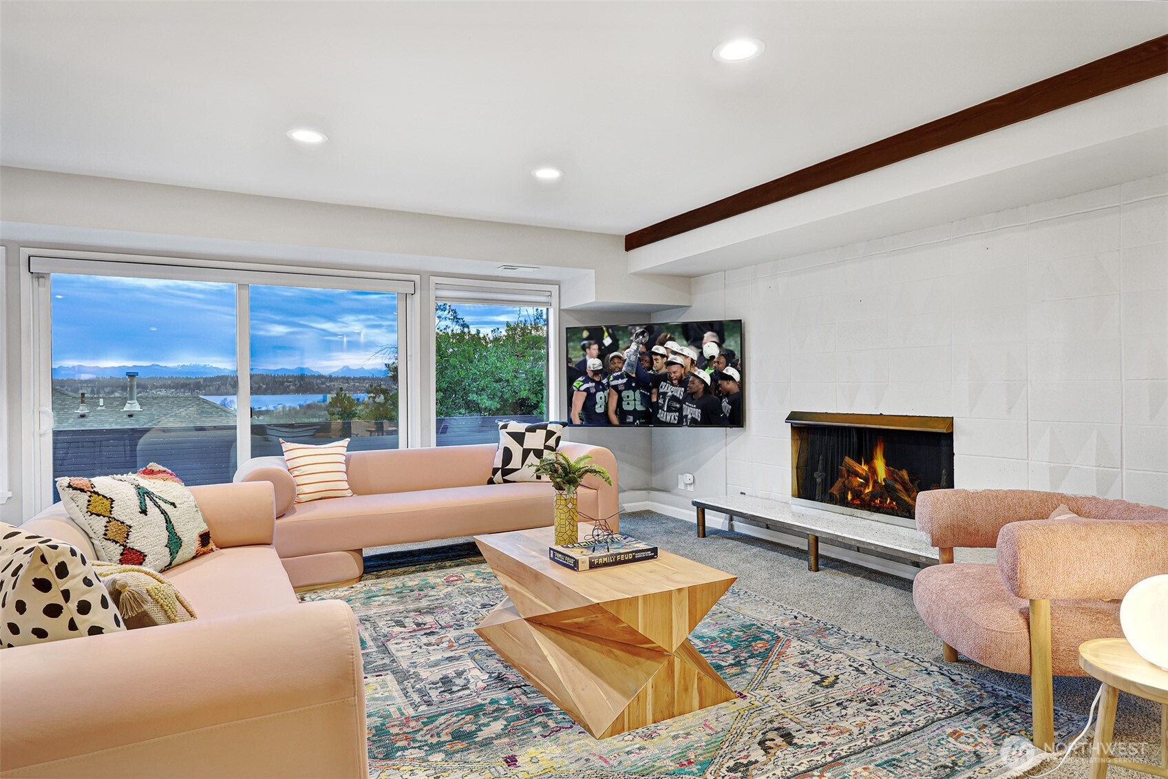 7710 57th Avenue NE, Seattle, WA 98115