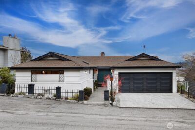 7710 57th Avenue NE, Seattle, WA 98115 - Photo 3