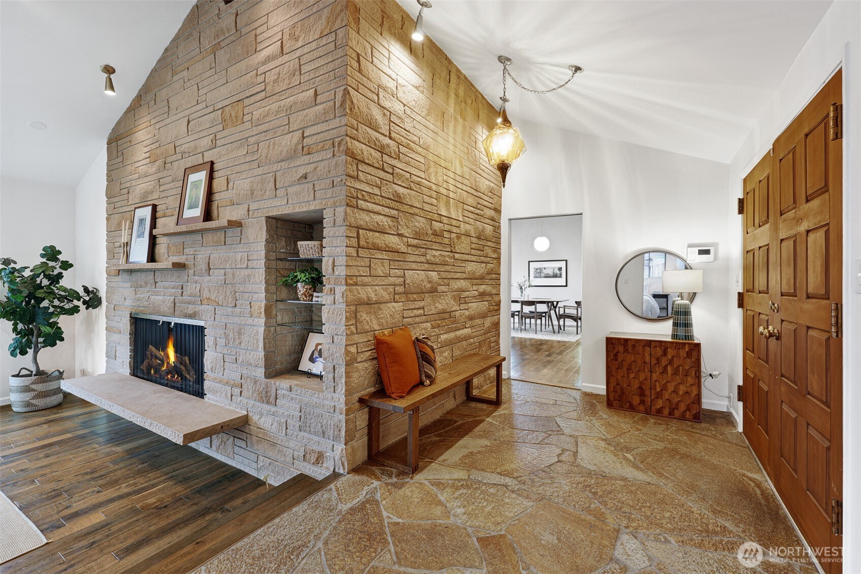 7710 57th Avenue NE, Seattle, WA 98115