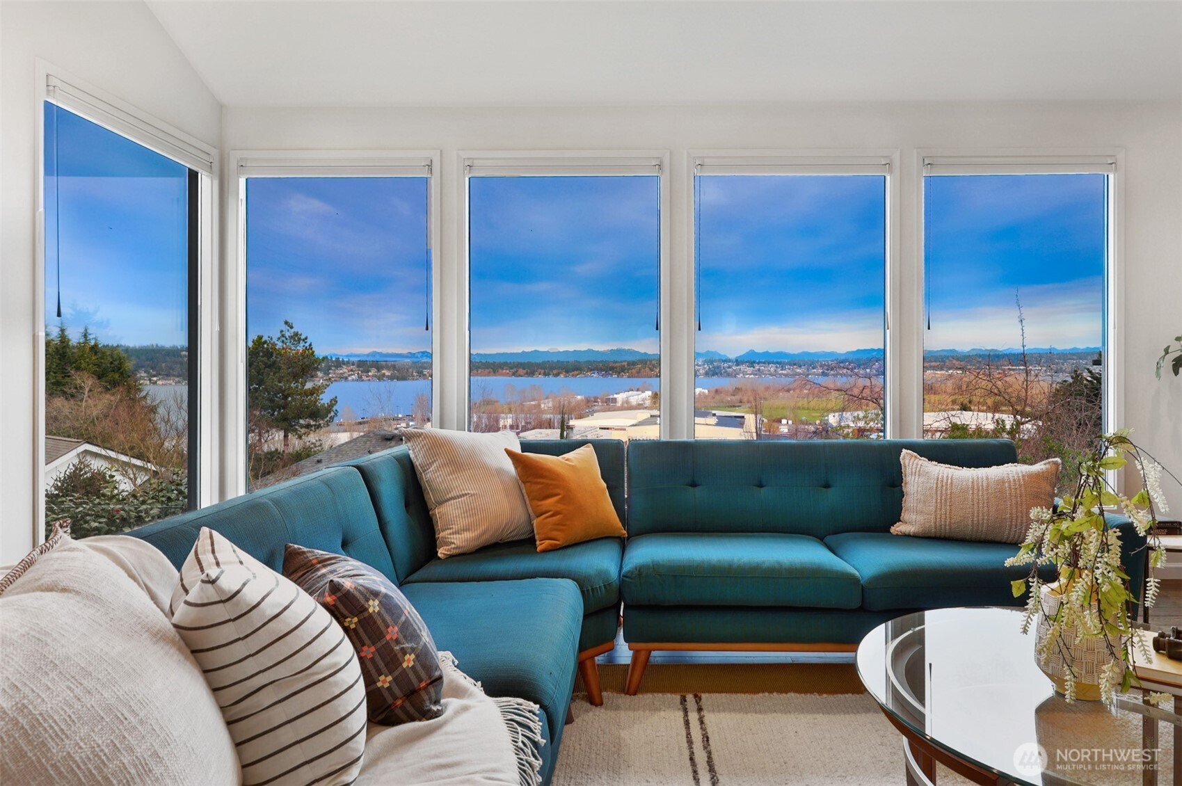 7710 57th Avenue NE, Seattle, WA 98115