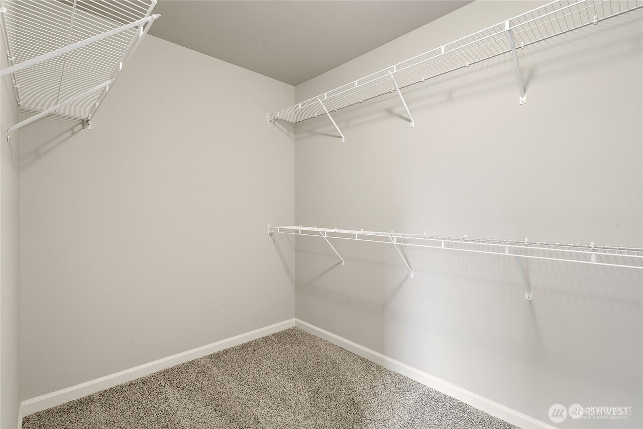 683 SE Olga Circle , Port Orchard, WA 98366