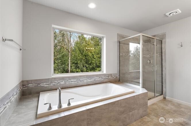 683 SE Olga Circle , Port Orchard, WA 98366