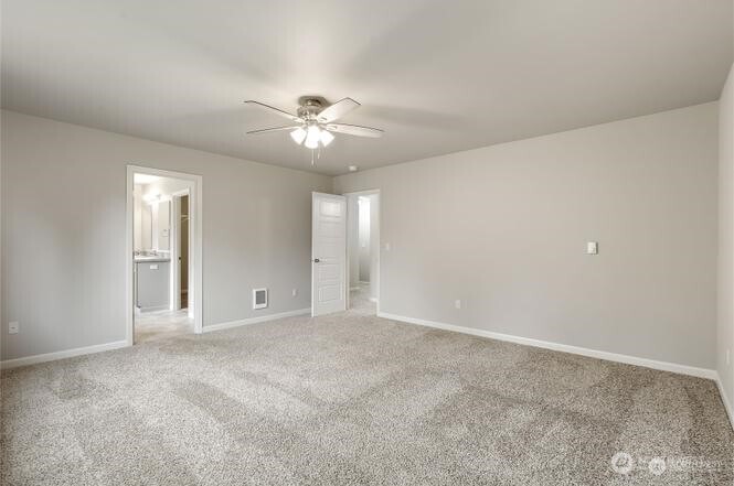 683 SE Olga Circle , Port Orchard, WA 98366