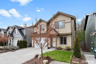 683 SE Olga Circle , Port Orchard, WA 98366 - Photo 2