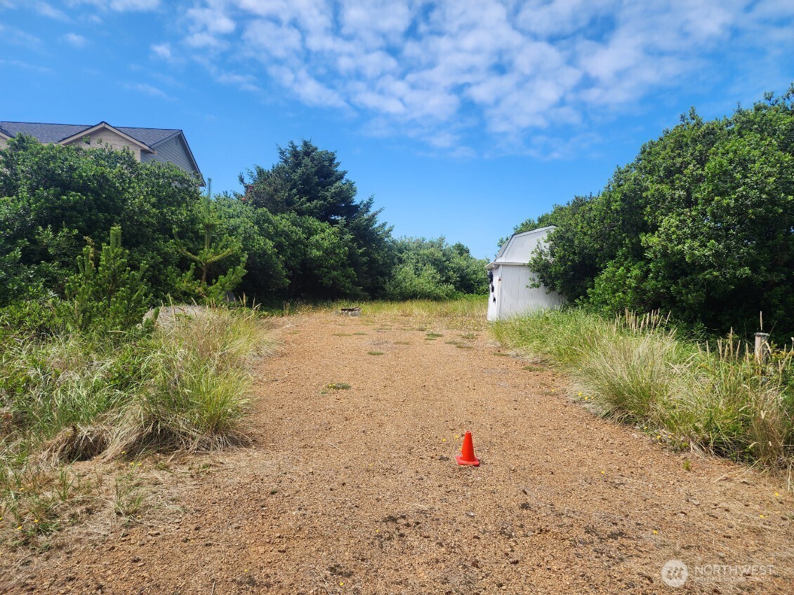 339 Sand Dune Avenue NW, Ocean Shores, WA 98569