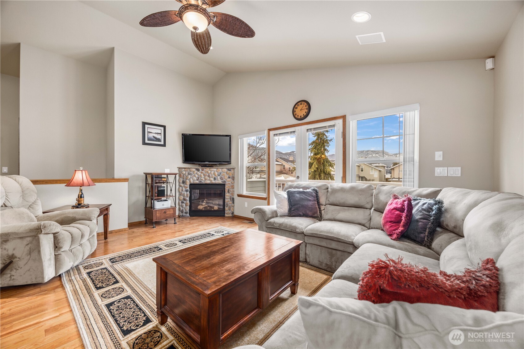 222 Parkway Drive , Manson, WA 98831