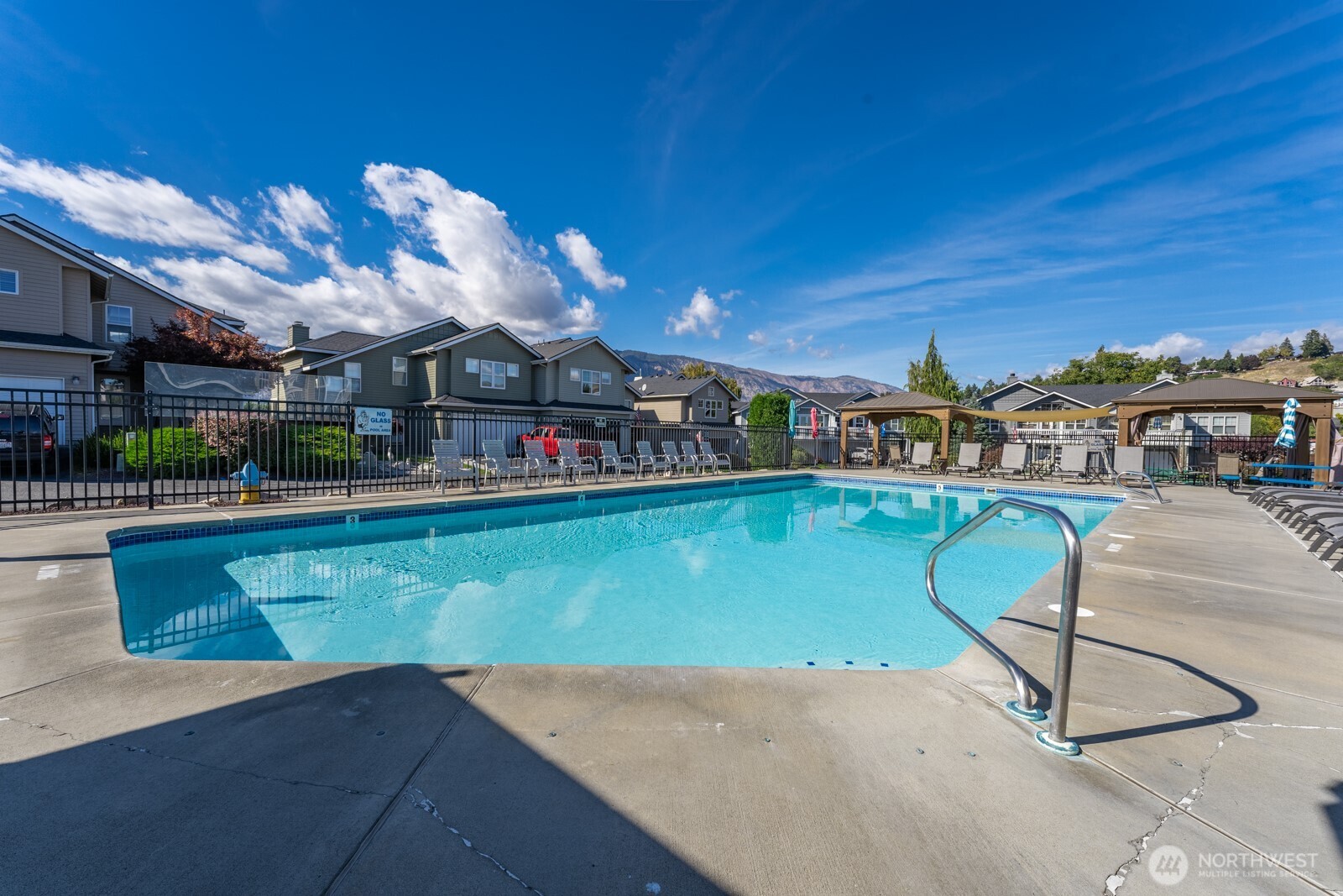 222 Parkway Drive , Manson, WA 98831