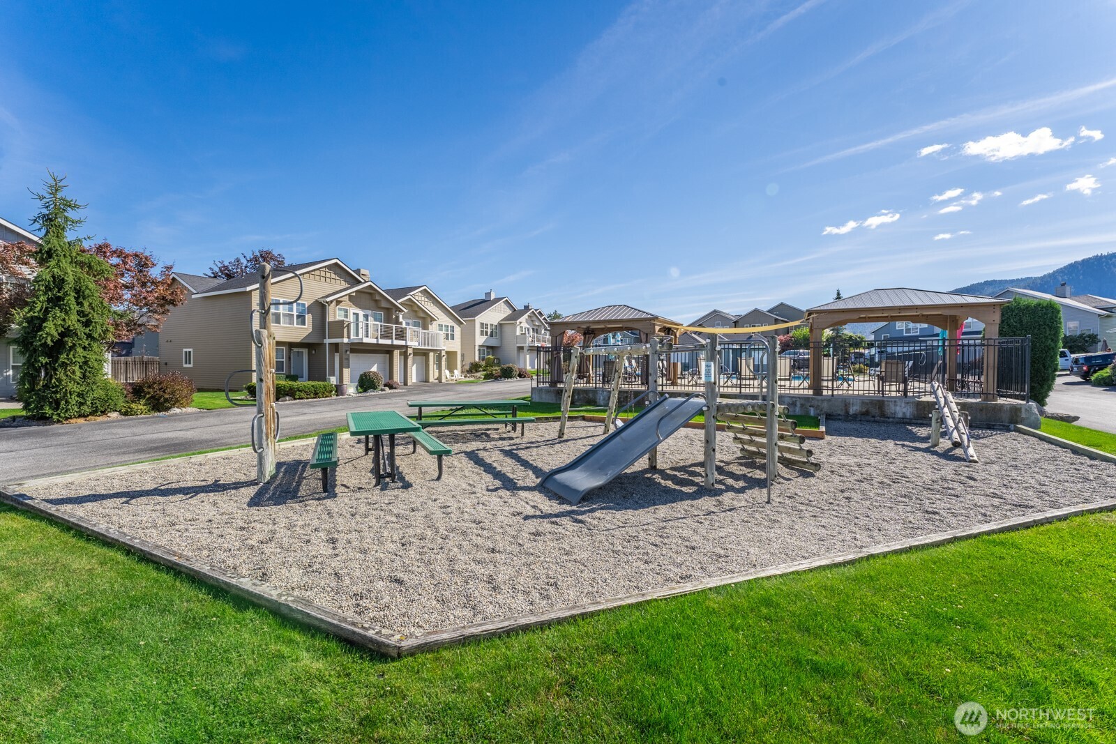 222 Parkway Drive , Manson, WA 98831