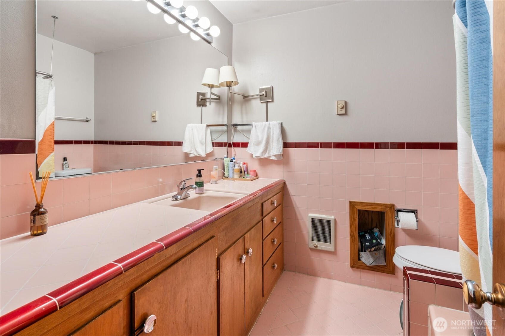 5638 3rd Avenue NW, Seattle, WA 98107