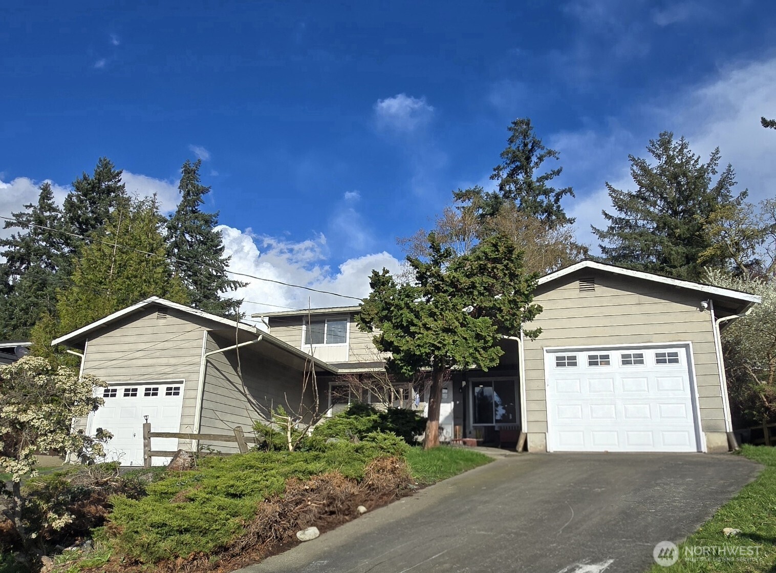 924 - 926 CRESTVIEW Lane , Mount Vernon, WA 98273
