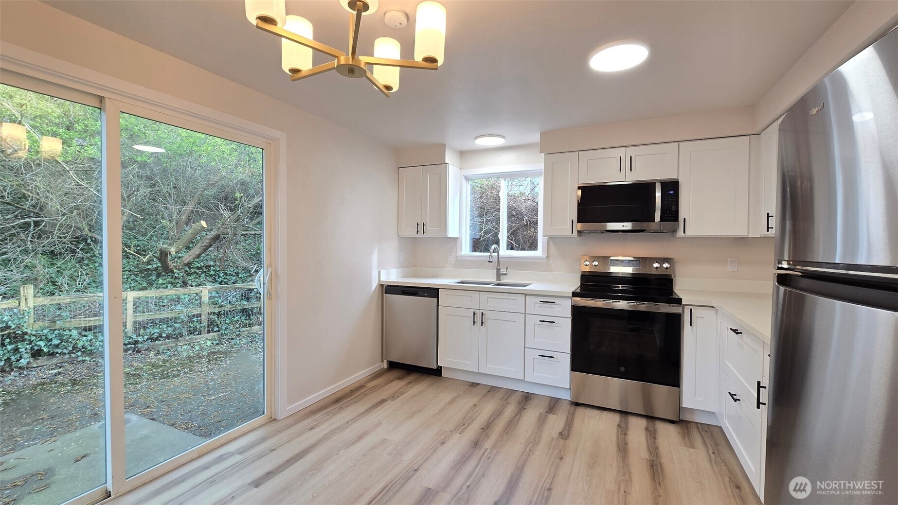 924 - 926 CRESTVIEW Lane , Mount Vernon, WA 98273