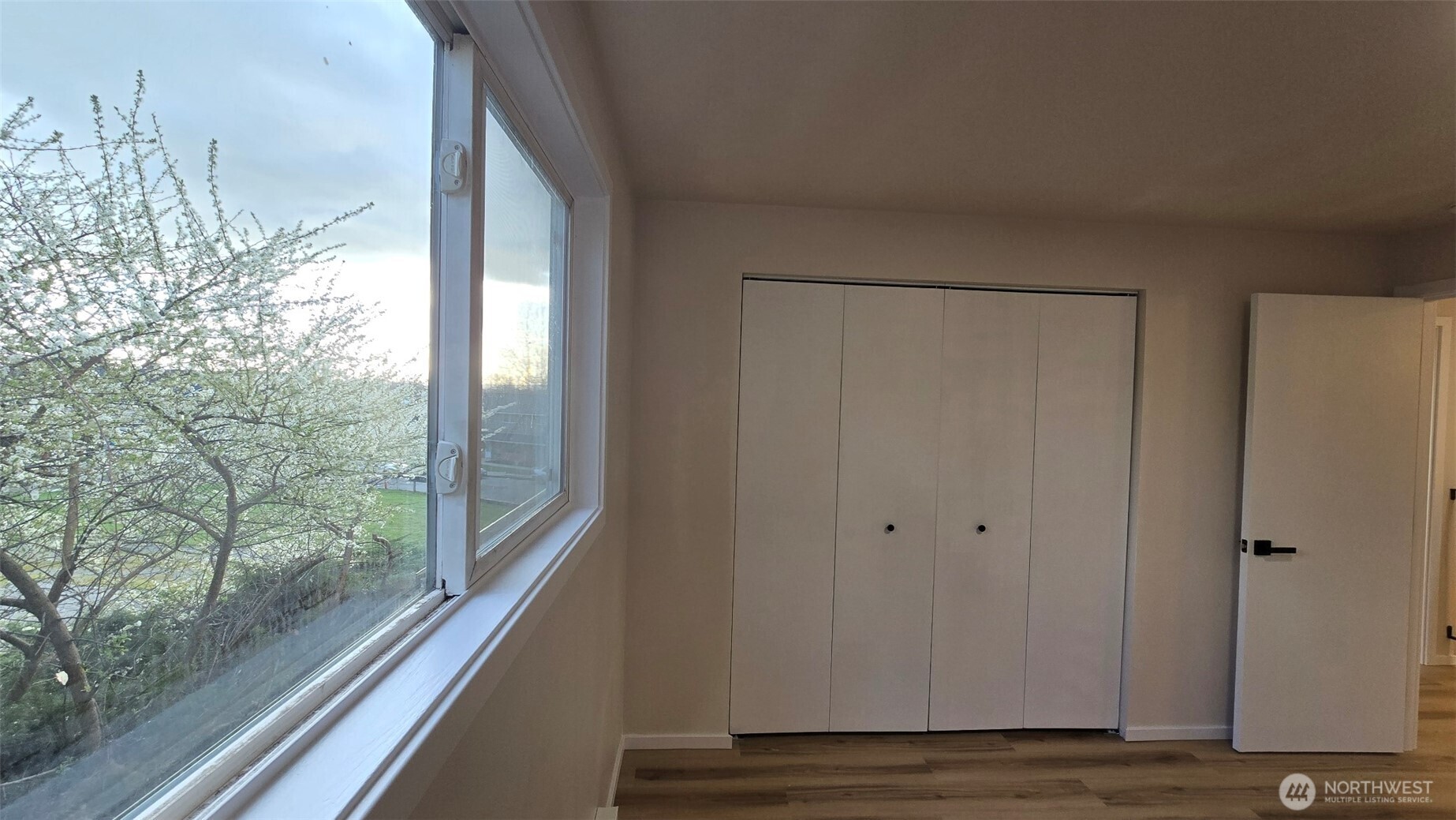 924 - 926 CRESTVIEW Lane , Mount Vernon, WA 98273