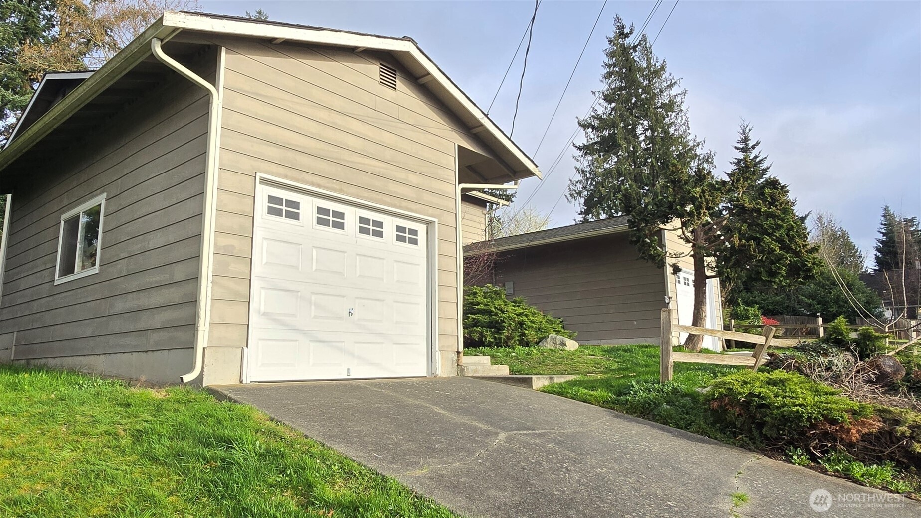 924 - 926 CRESTVIEW Lane , Mount Vernon, WA 98273