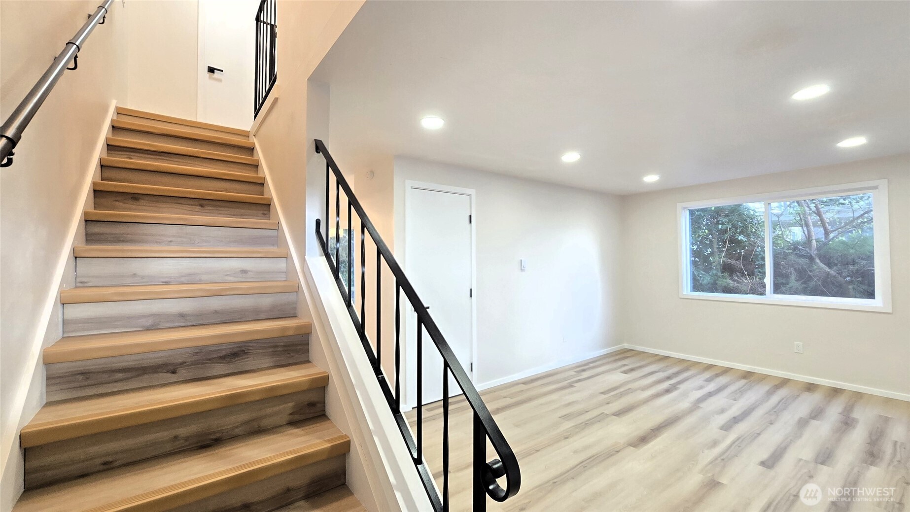 924 - 926 CRESTVIEW Lane , Mount Vernon, WA 98273