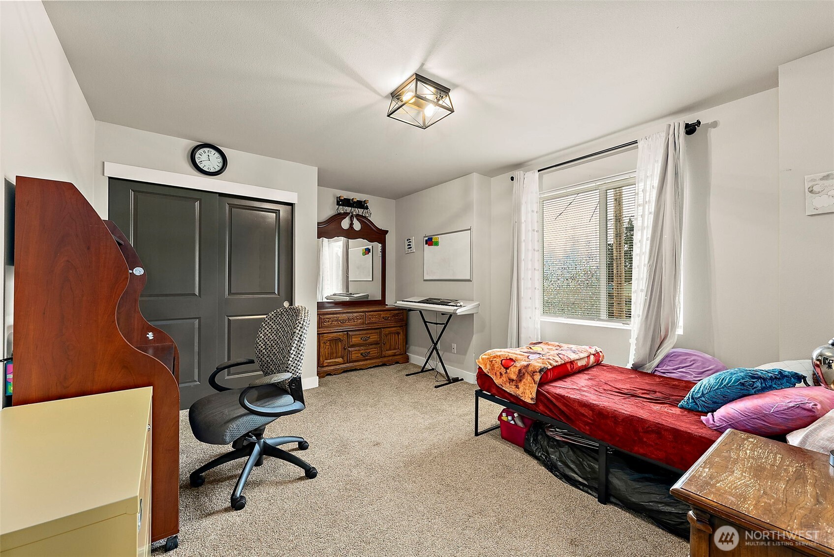 2806 NE Bowen Street , Bremerton, WA 98310-5413