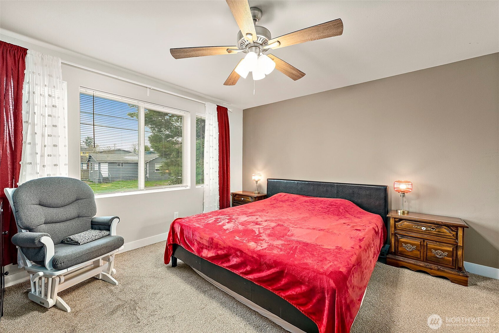 2806 NE Bowen Street , Bremerton, WA 98310-5413