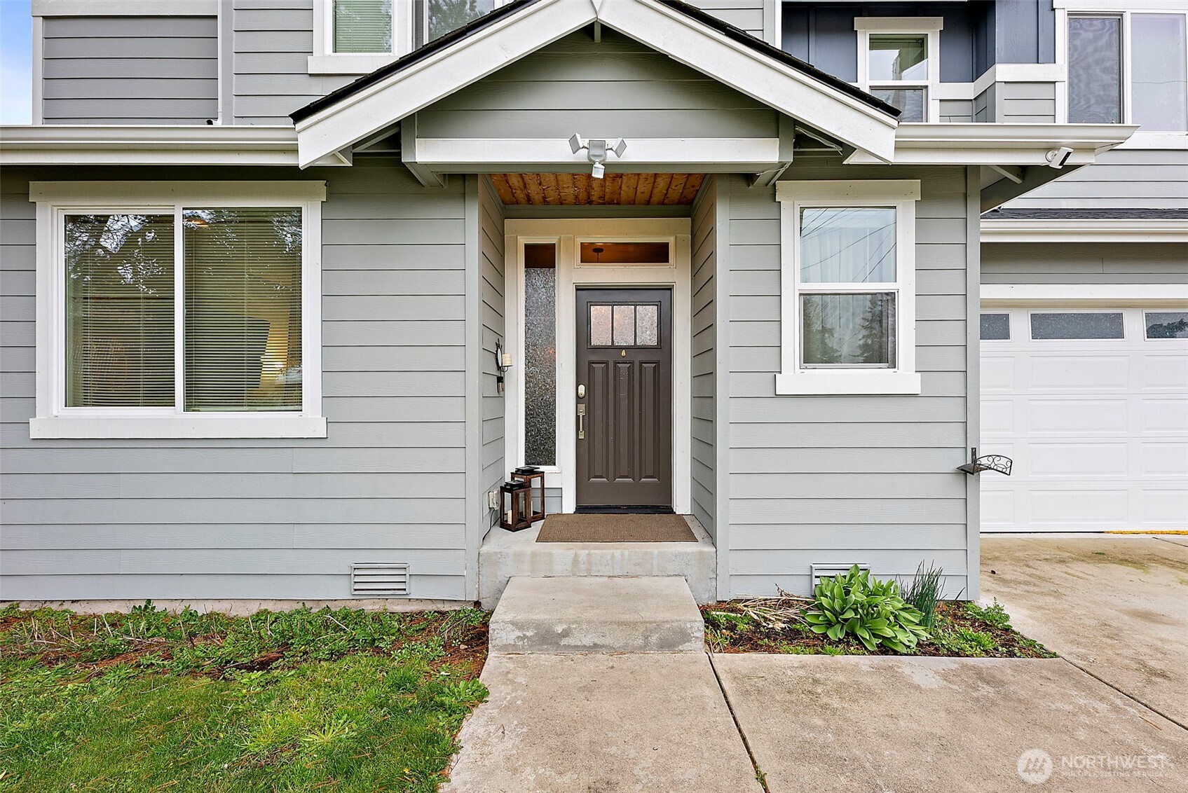 2806 NE Bowen Street , Bremerton, WA 98310-5413